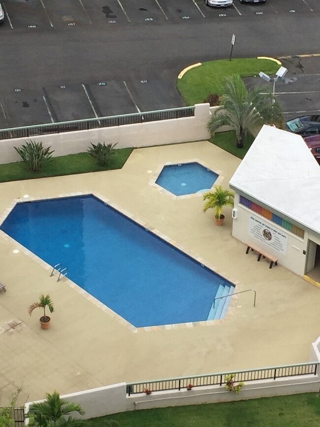 5210 Likini St