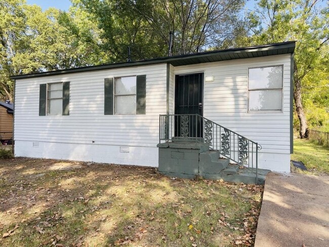 Building Photo - 4456 Beacon Hls Dr Rental