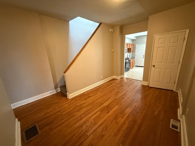 Building Photo - 1205 Glyndon Ave Rental