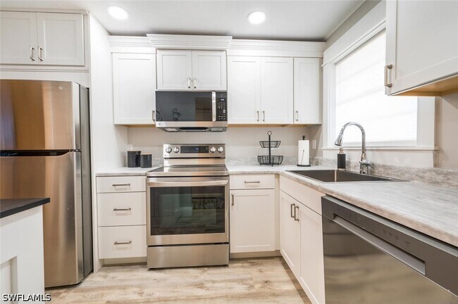 499 Forest Lakes Blvd Unit 105