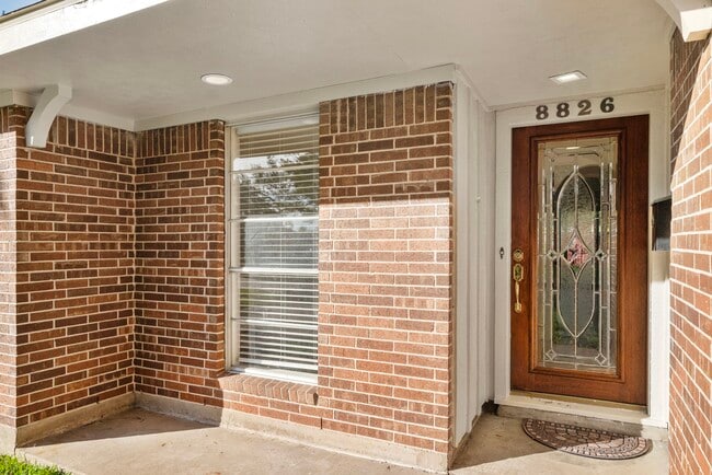 Photo - 8826 Langdon Ln