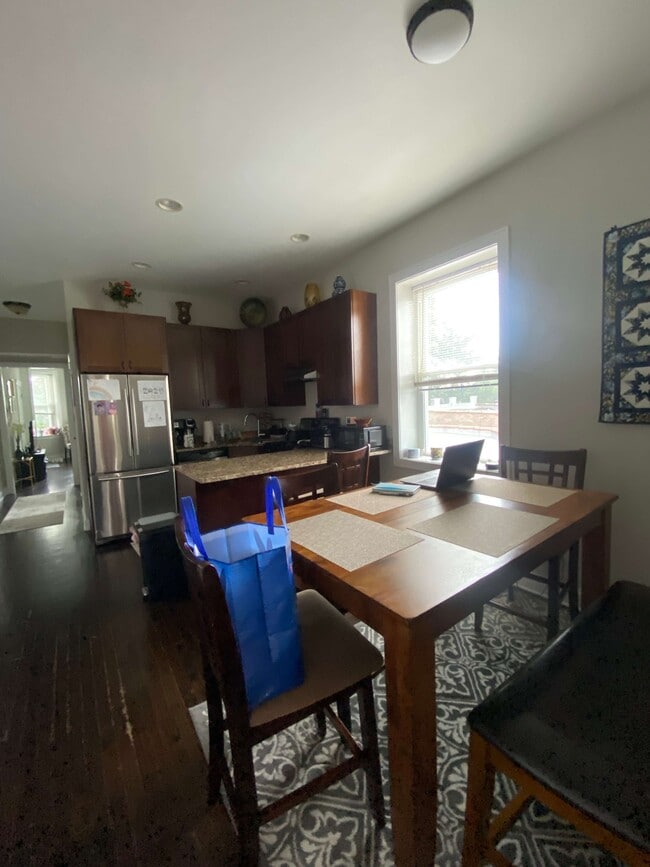 Photo - 3224 N Monticello Ave Unit 3