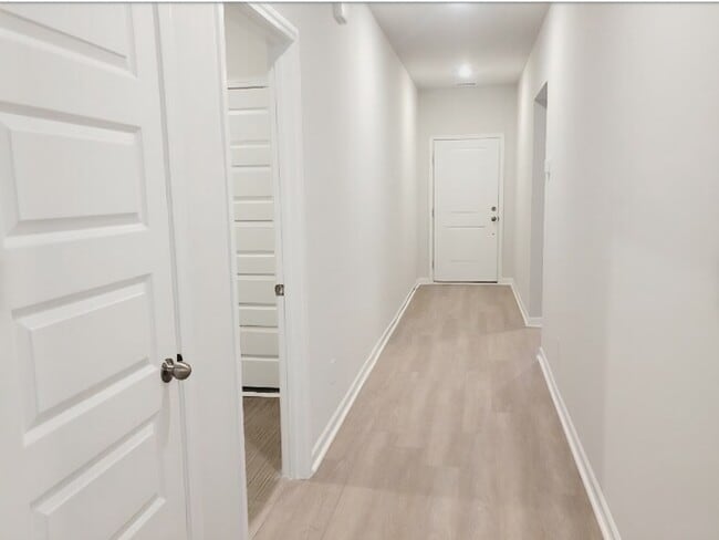 Photo - 275 Lillian St