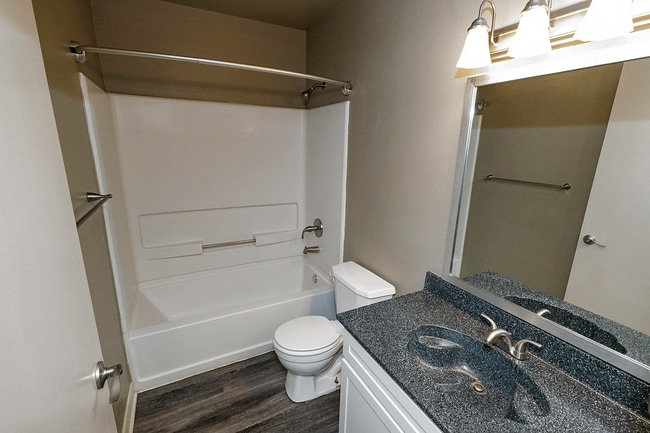 Photo - Parkland Pointe