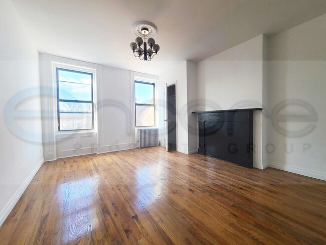 Photo - 250 Stuyvesant Ave