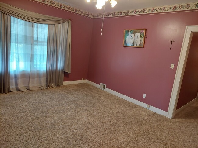 Building Photo - 8706 Denison Ave Unit Apt.2