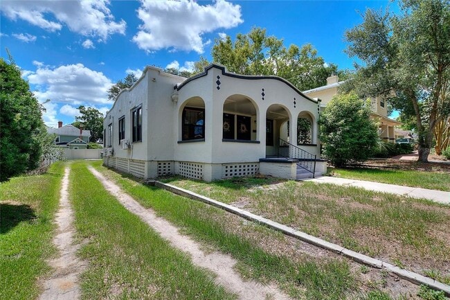 Photo - 728 Johnson Ave