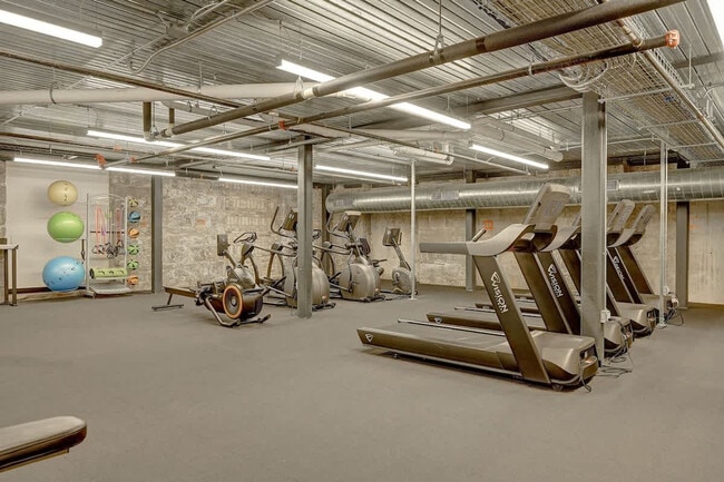 Photo - 1009 W Juneau Ave Unidad ID1263020P