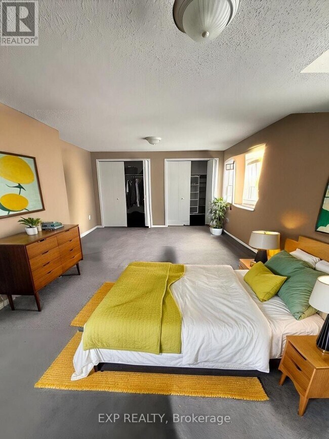 Photo - 27 Eugene Dr