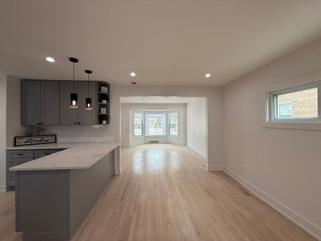 Photo - 9304 S Justine St