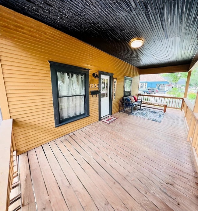 Photo - 233 S Vine St