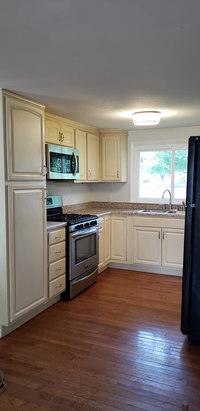 Photo - 1810 Virginia St