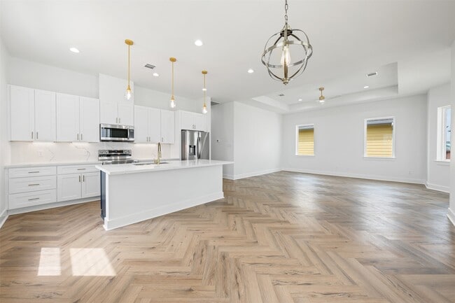 Building Photo - 23107 Miramar Dr Rental