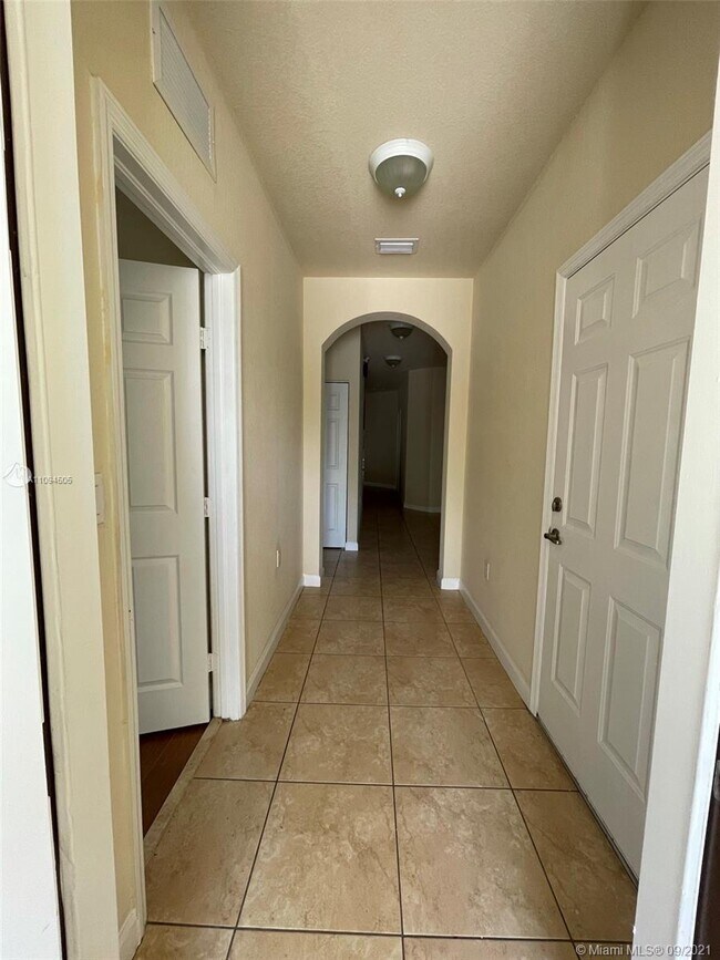 Photo - 2355 NE 3rd Ct