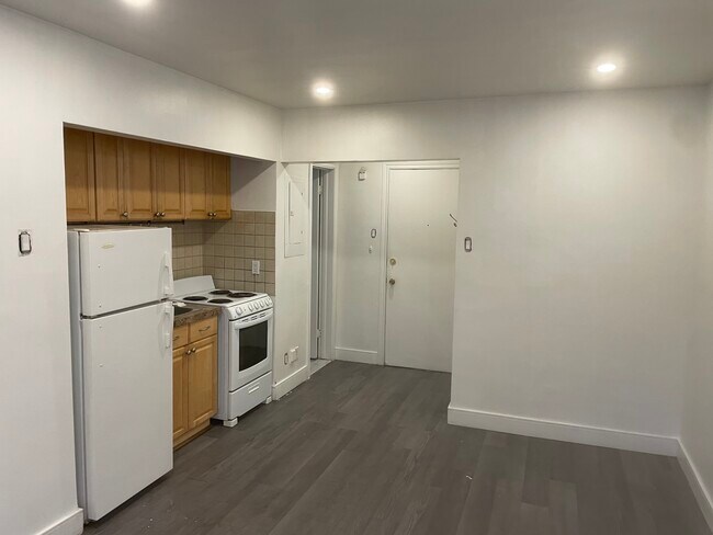 Photo - 2645 St Bercy