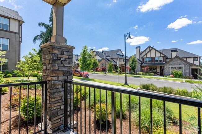 2BR, 2BA - 1,060 SF