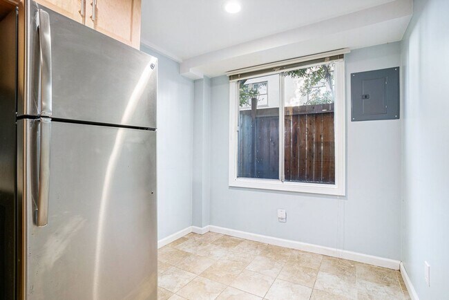Photo - 1203 Benton St. - 1 bedroom | 1 bath Unit 1203