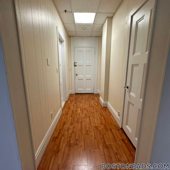 Photo - 62 Boylston St Unidad 902