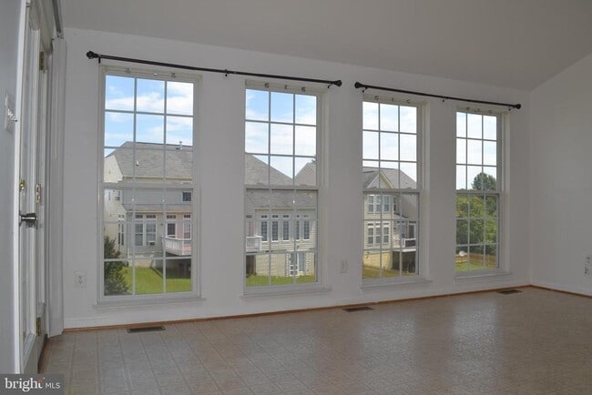 Photo - 5413 Silver Maple Ln