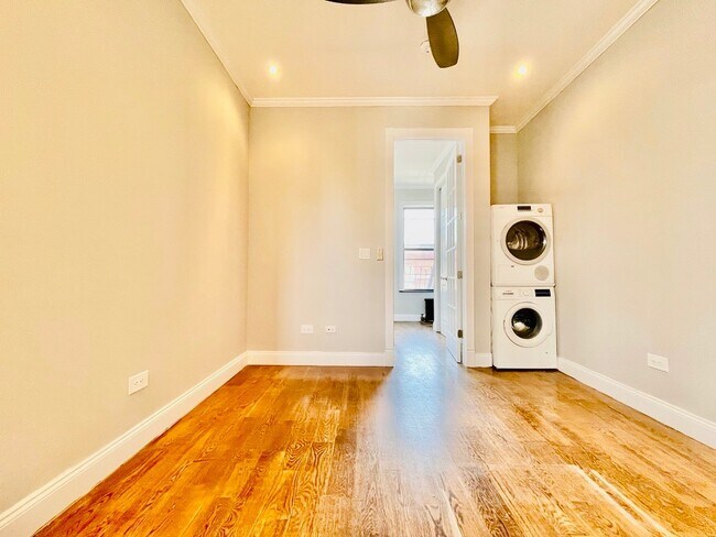 Living 2 - 44 Avenue B Unit 2C