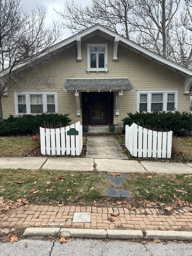 Photo - 31 Edgehill Ter