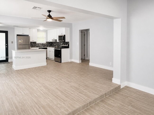 Photo - 209 SW 5th St