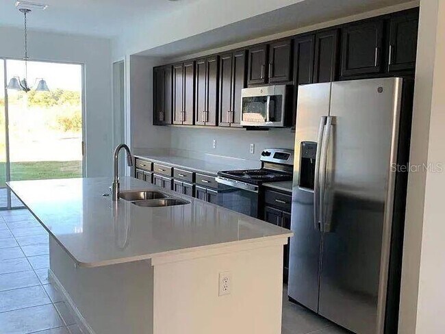 Photo - 1004 La Mirada Ct