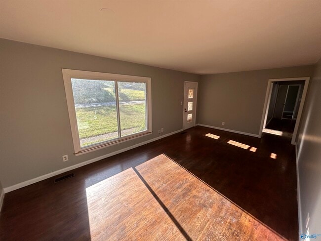 Photo - 4103 Lakeview Dr NW