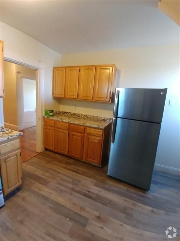 Building Photo - 75 Howard Ave Unit 3 Rental
