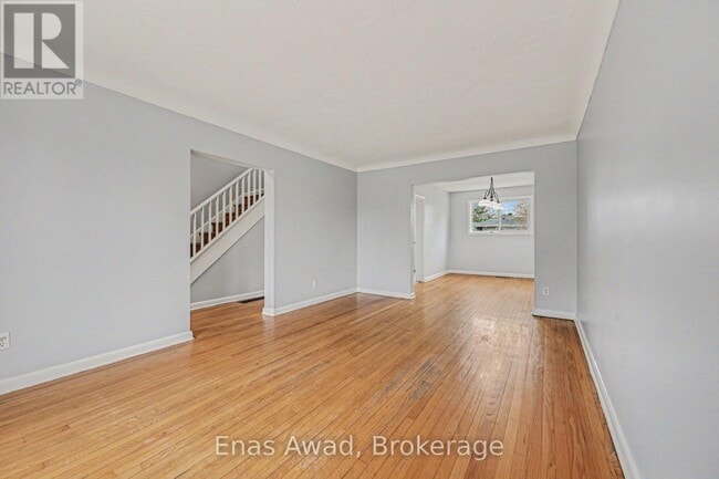 Photo - 1677 Baseline Rd