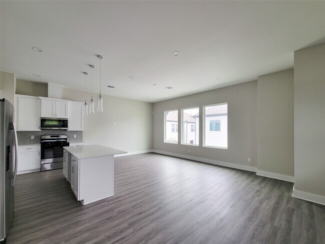 Photo - 8316 Curry Rd