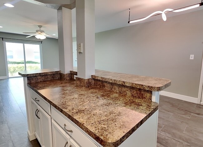 Photo - 1500 Gay Rd Unit Apt 3B