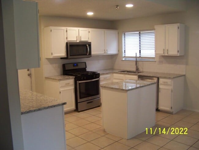 Photo - Single story 3 bedroom 2 bath home in Gracywoods