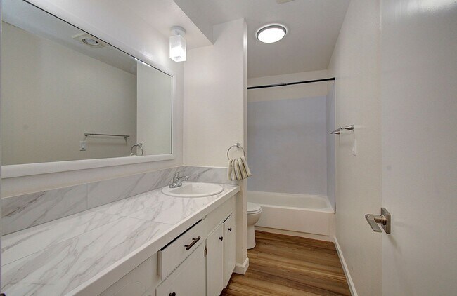 Photo - Heenan 2918-2920 Unit Heenan 2920-B