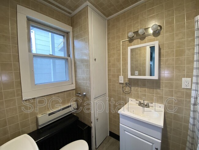 Photo - 31 W 3rd St Rental