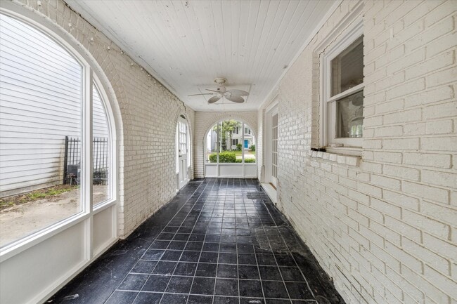 Photo - 2030 Colquitt St