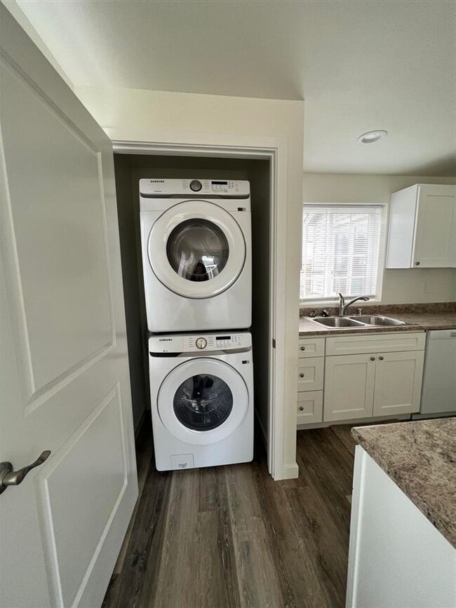 Photo - ThomasV Unit 417#B