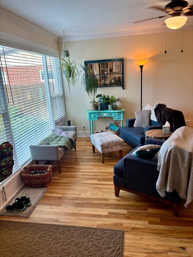 Photo - 1146 Taffeta Dr