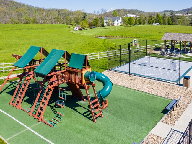 Meadow Creek Apartments