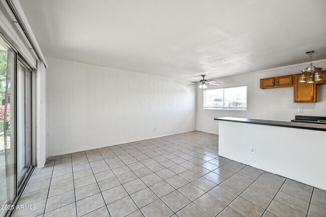 Photo - 1710 E Ocotillo Rd Unit 8