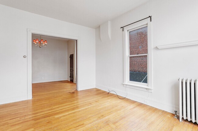 Photo - 50 York St Unit 6