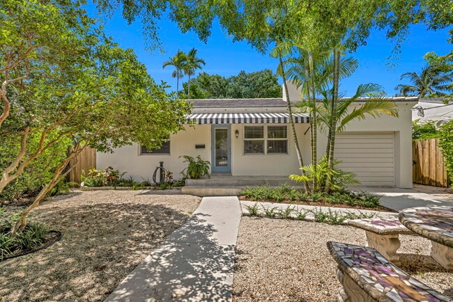Building Photo - 4630 SW 12th St Rental