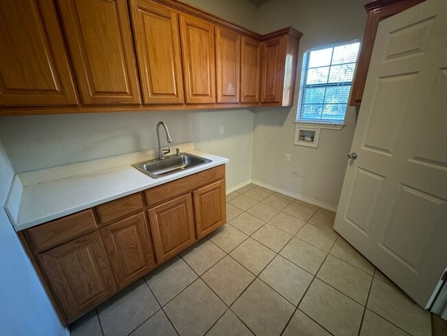 Photo - 102 Pecan Ridge