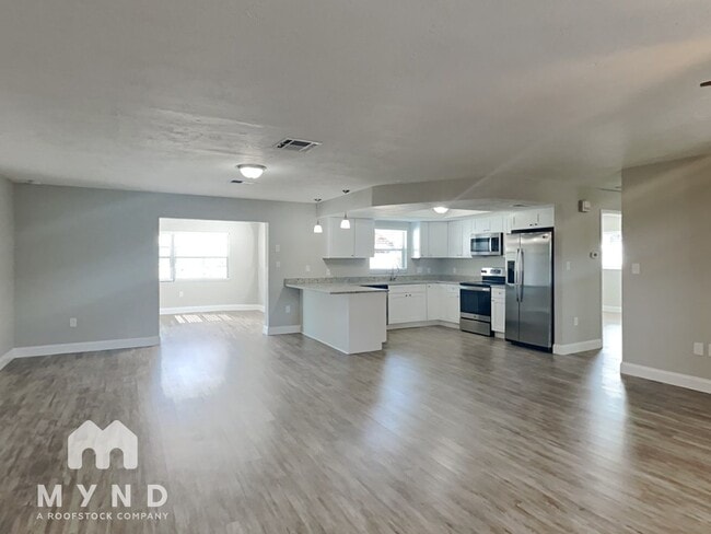 Photo - 9116 Glen Moor Ln