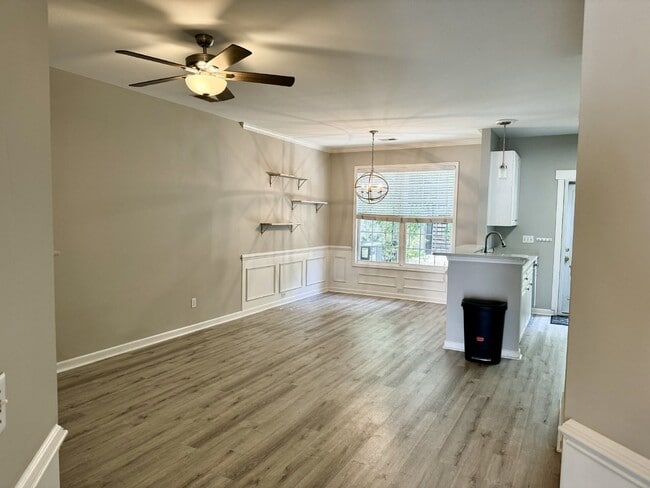 Photo - Spacious Townhome with a Private Courtyard in Westbury Park!