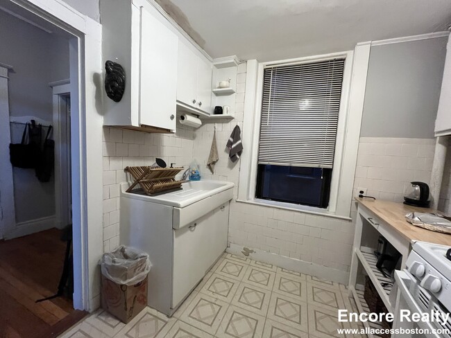 Photo - 376 Riverway Condo