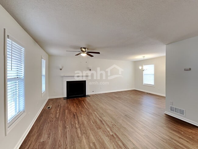 Photo - 101 Brentwood Ct