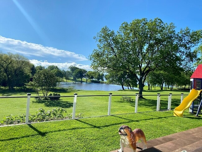 Photo - 4322 Duck Pond Ln