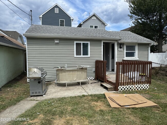 Building Photo - 313 Lorillard Ave Rental