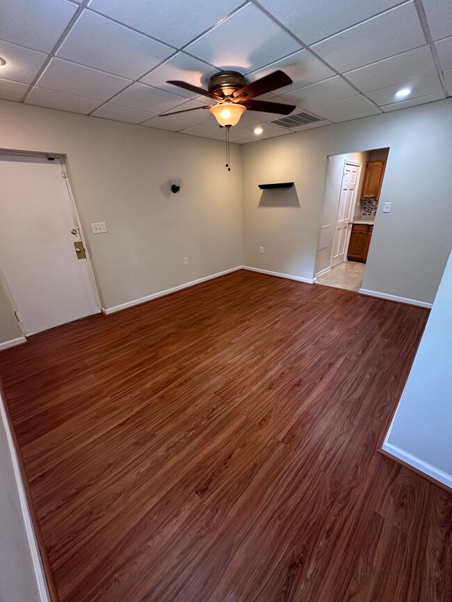 Spacious Living Room - 2761 Cocklebur Rd Apartment Unit B
